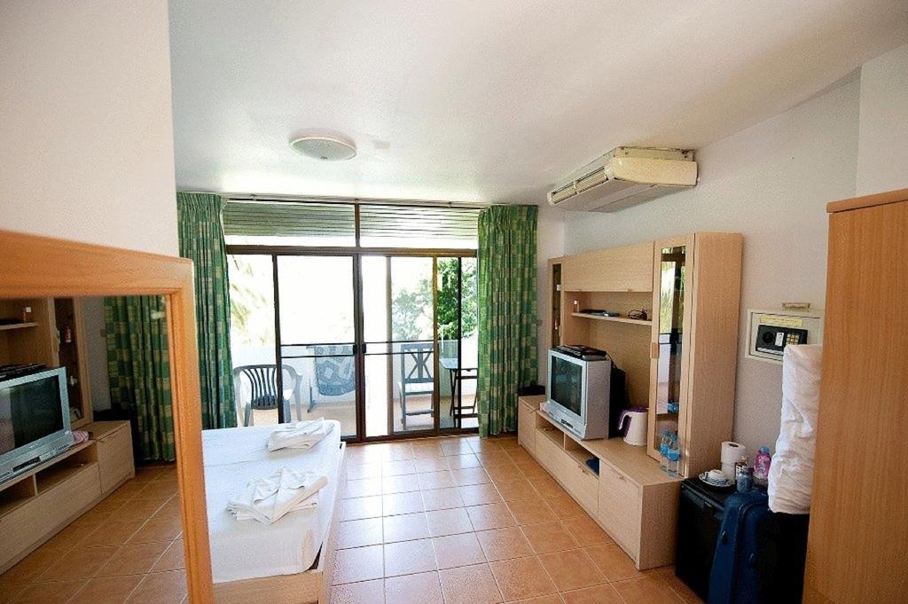 Karon Cliff Contemporary Boutique Bungalows Hotel Eksteriør billede